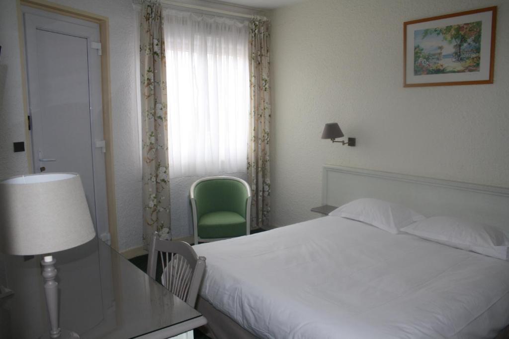 Le Charollais Motel Restaurant Contact-Hotel Vitry-en-Charollais Zimmer foto